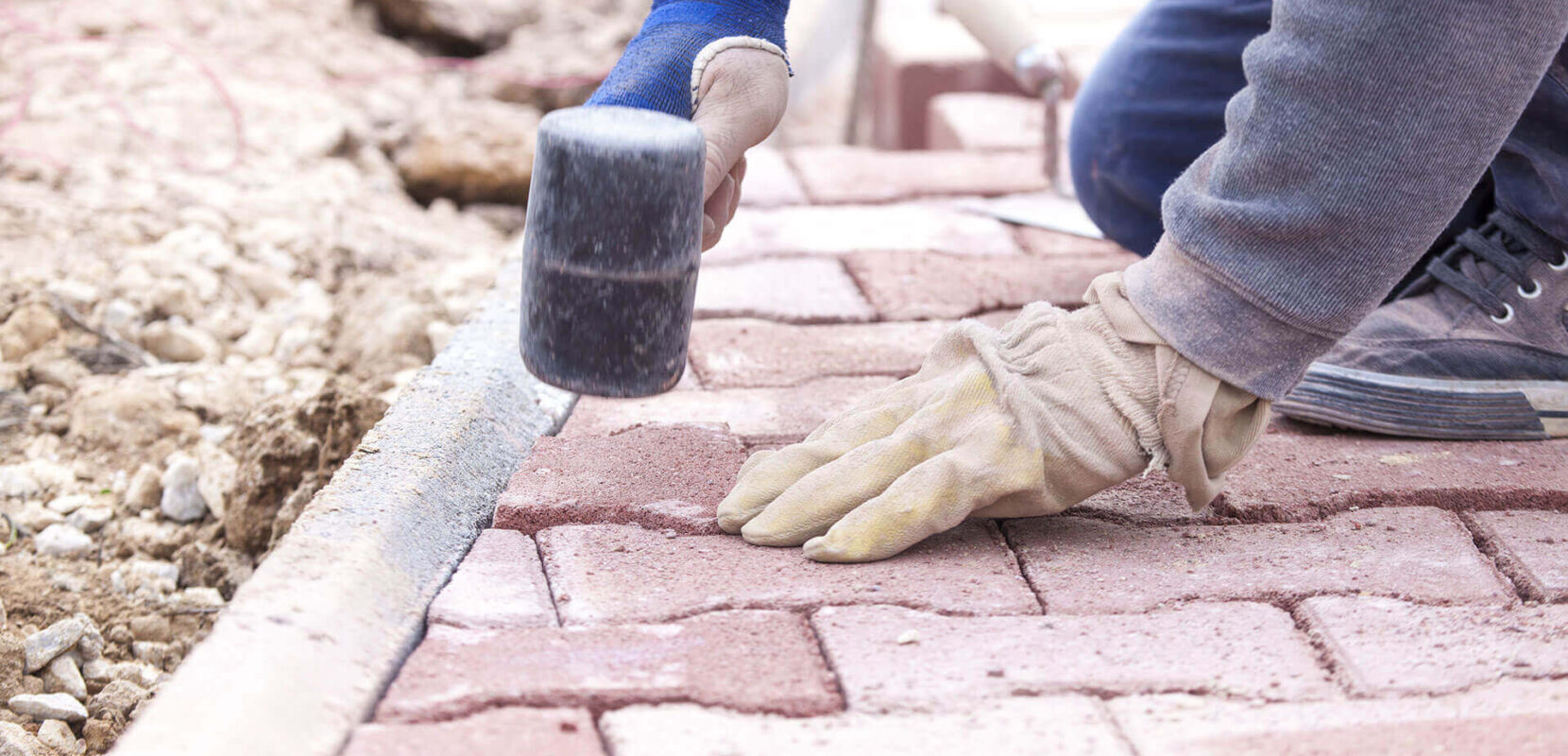 Ideas On How To Decorate Outside This Christmas  Copy