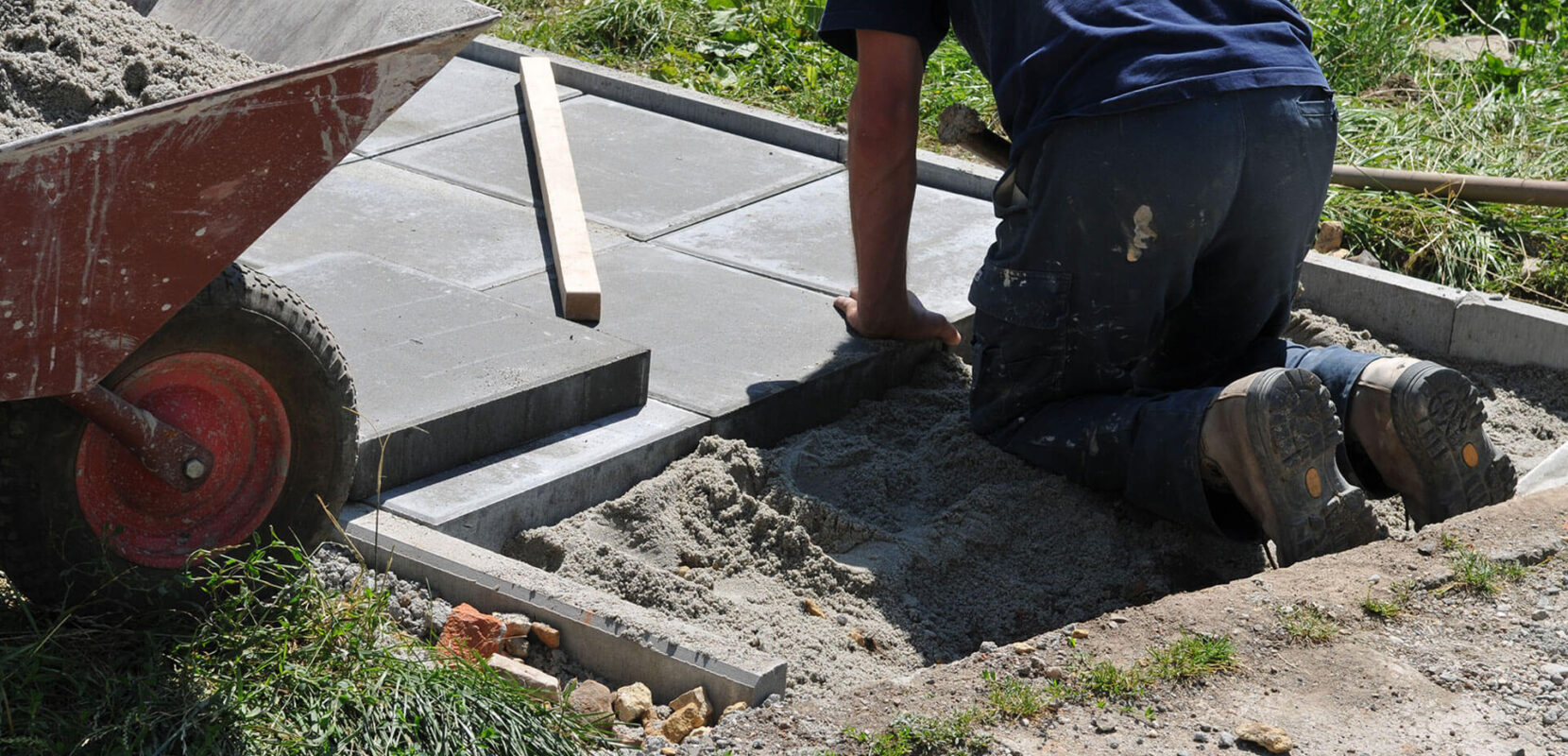 Ideas On How To Decorate Outside This Christmas  Copy